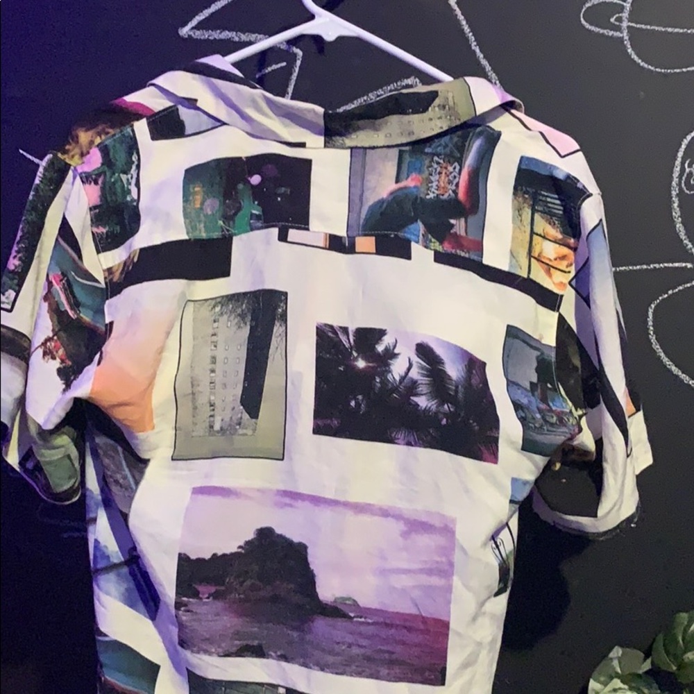 women’s or mens button t shirt